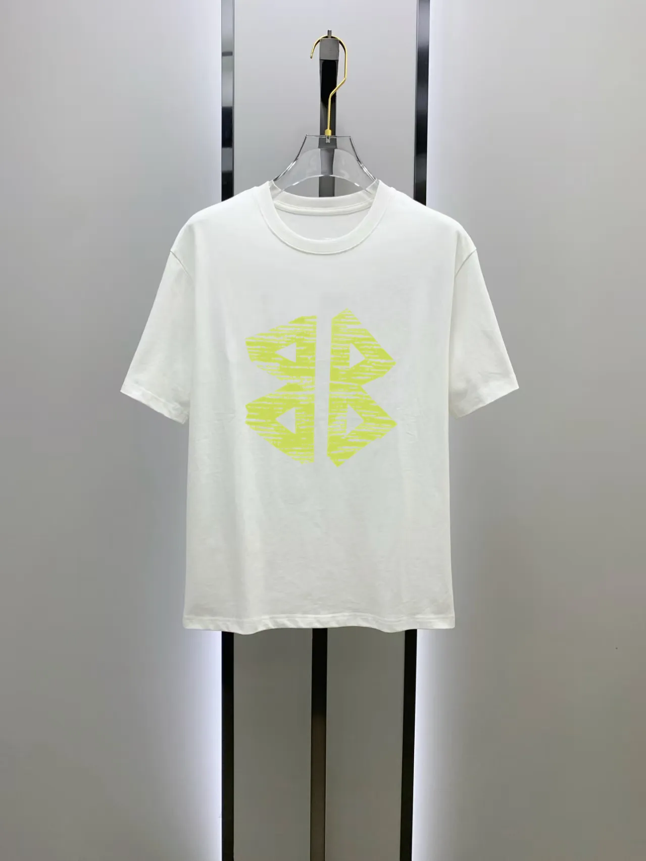 # 2026 New Arrival New Arrival T Premium ！ logo Premium 250 . . . . . ！ ！ ：Black。White！ Sizes： S M L XL XXL ：50 52 55 58 61 ：69 71 73 75 77 ：48 50 53 56 58 ：22 22.5 23 23.5 24 ， 1-3CM